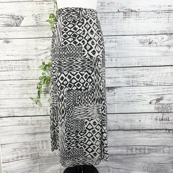 Covington Skirt size Small Black White Sheer Long Maxi Aztec Modest Boho Beach - Picture 1 of 14
